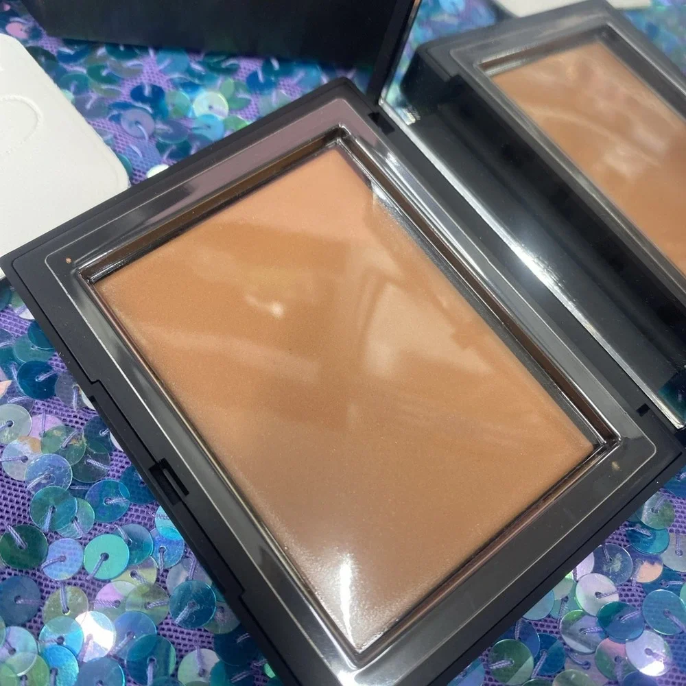 Nars Light Reflecting Setting Pressed Powder SUNSTONE 5896 - Size 0.35 Oz / 10 g